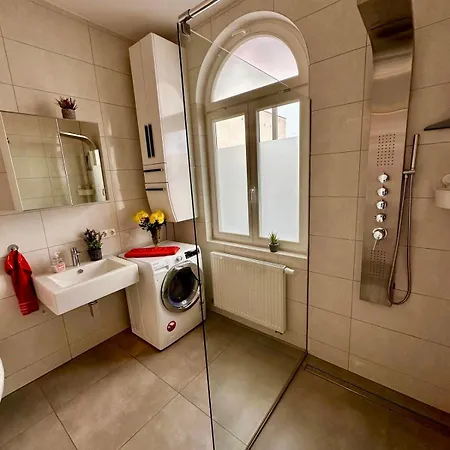 Altstadt 120qm Wlan Balkon 2 Baeder