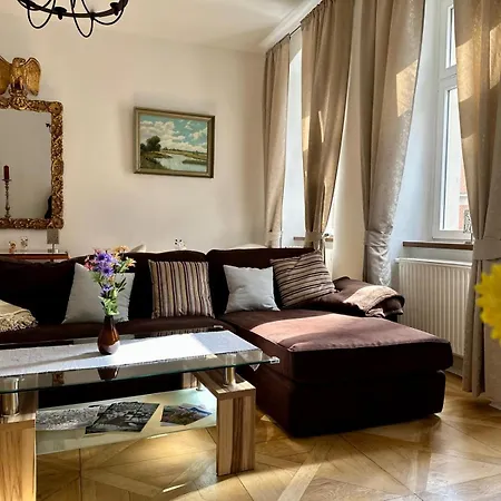 Apartment Altstadt 120qm Wlan Balkon 2 Baeder *